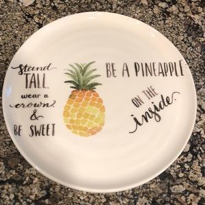 Dinner size plate stand tall!!!